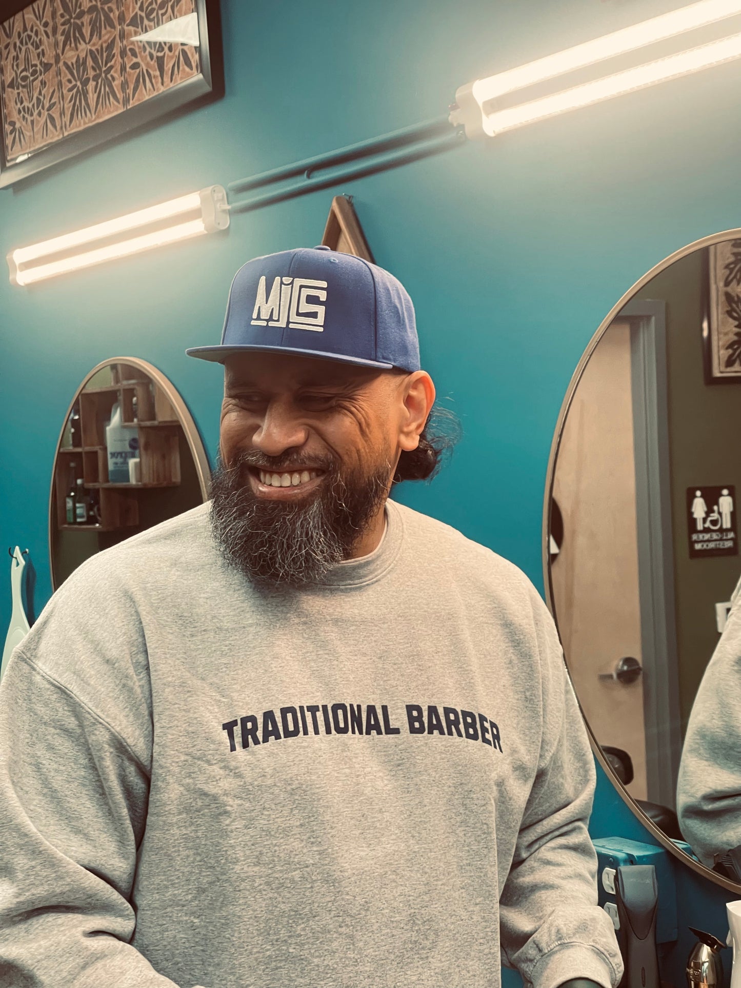 "Traditional Barber" Crewneck Sweatshirt